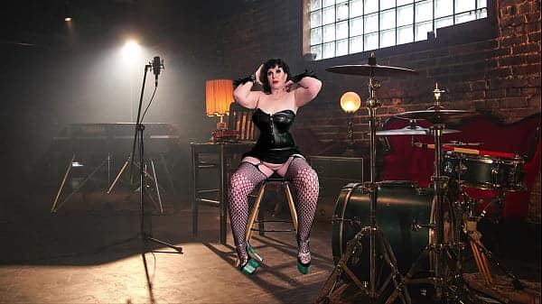 Granny Hardrock: Spectacular Cocksucker